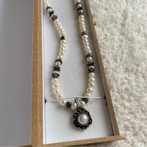 Vintage Pearl Necklace & Earrings - Picture 8 of 11